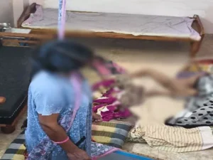 छत्तीसगढ़ के बालोद जिले में मां ने अपनी बेटी की गला घोंटकर हत्या कर दी, फिर साड़ी से फांसी लगाकर आत्महत्या कर ली Chhattisgarh Crimes