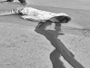 रायपुर में तेज रफ्तार बस ने स्कूटी सवार को जोरदार टक्कर मार दी Chhattisgarh Crimes