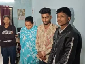 राजधानी रायपुर में लेडी हिस्ट्रीशीटर पूजा उर्फ मोनिका सचदेवा ने कमल विहार के एक फ्लैट में दो छात्राओं और उसके भाई को बंधक बनाकर मारपीट और लूटपाट की Chhattisgarh Crimes