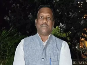 छत्तीसगढ़ कांग्रेस में जिला अध्यक्षों की नियुक्ति को लेकर पूर्व विधायक बृहस्पति सिंह ने सह प्रभारी जरिता लैतफलांग पर रिश्वत मांगने का आरोप लगाया Chhattisgarh Crimes