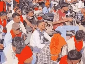 रायपुर के मैग्नेटो मॉल में छत्तीसगढ़ बंद के दौरान जमकर हंगामा और तोड़फोड़ करने वाले बजरंग दल कार्यकर्ताओं ने तेलीबांधा थाने के सामने चक्काजाम कर दिया Chhattisgarh Crimes