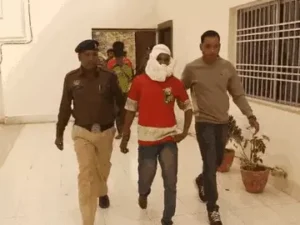 कवर्धा जिले में प्रेम प्रसंग में शादी के लिए मना करने पर एक युवक ने नाबालिग लड़की को गला घोंटकर मार डाला Chhattisgarh Crimes