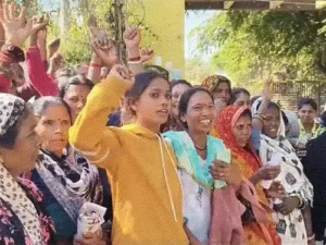 बिलासपुर में 400 बाई काम पर नहीं पहुंची Chhattisgarh Crimes