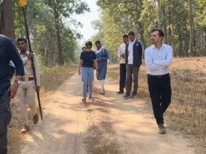 बलौदाबाजार स्थित बारनवापारा वन्यजीव अभयारण्य में भारतीय वन सेवा (आईएफएस) के प्रशिक्षु अधिकारियों के लिए प्रशिक्षण कार्यक्रम आयोजित किया गया Chhattisgarh Crimes