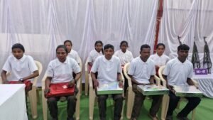 शासन द्वारा प्रतिबंधित सीनापाली एरिया कमेटी एवं एसडीके एरिया कमेटी का अपने धारित हथियारों के साथ 19 जनवरी सोमवार को समर्पण Chhattisgarh Crimes