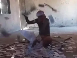 छत्तीसगढ़ के बिलासपुर के रतनपुर थाना इलाके में तांत्रिक ने 2.50 लाख को पैसों की बारिश कर 2.50 करोड़ बनाने का झांसा दिया Chhattisgarh Crimes