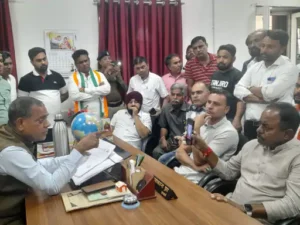 कांग्रेस ने राज्यभर के स्वामी आत्मानंद इंग्लिश मीडियम स्कूलों में व्याप्त अव्यवस्थाओं को लेकर भाजपा सरकार पर हमला बोला Chhattisgarh Crimes