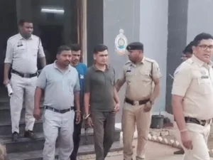 छत्तीसगढ़ आर्म्स फोर्स (CAF) के वेटिंग कैंडिडेट पिछले 108 दिनों से नौकरी की मांग को लेकर लगातार प्रदर्शन कर रहे Chhattisgarh Crimes