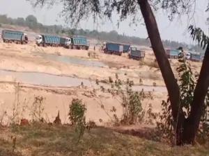 छत्तीसगढ़ के बिलासपुर में अब जांजगीर-चांपा जिले से रेत का अवैध परिवहन हो रहा Chhattisgarh Crimes
