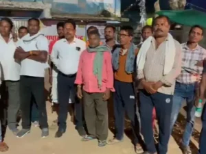 कांकेर जिले के चारामा ब्लॉक में रेत खदानों को लेकर ग्रामीणों और जनप्रतिनिधियों के बीच विवाद गहरा गया Chhattisgarh Crimes
