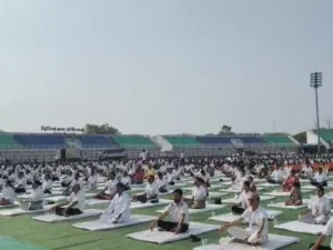 मुख्यमंत्री विष्णुदेव साय ने अंतर्राष्ट्रीय योग दिवस पर अंबिकापुर के पीजी कॉलेज ग्राउंड में योगाभ्यास किया Chhattisgarh Crimes