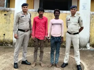 बालोद पुलिस ने 72.621 किलो गांजा तस्करी के मामले में फरार चल रहे दो आरोपियों को गिरफ्तार किया Chhattisgarh Crimes