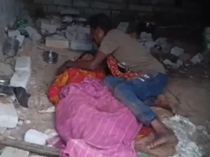 कोरबा के उरगा थाना क्षेत्र के ग्राम पंचायत भैसामुड़ा में रविवार देर रात शराब के विवाद में एक व्यक्ति ने अपनी पत्नी की डंडे से पीट-पीटकर हत्या कर दी Chhattisgarh Crimes