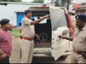 बीजापुर में यातायात पुलिस ने स्टंट कर रहे एक स्कॉर्पियो ड्राइवर पर सख्त कार्रवाई की Chhattisgarh Crimes