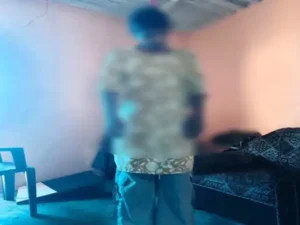 जांजगीर-चांपा जिले के चांपा थाना क्षेत्र अंतर्गत सिवनी गांव में 22 वर्षीय नवविवाहिता ने अपने घर में फांसी लगाकर आत्महत्या कर ली Chhattisgarh Crimes