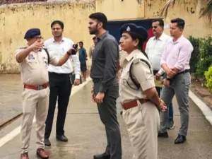 छत्तीसगढ़ के रायगढ़ जिला में पिछले दिनों 2 अलग-अलग बंदियों की तबीयत खराब होने के बाद उनकी मौत Chhattisgarh Crimes