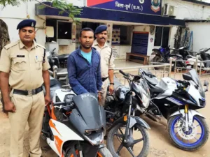दुर्ग जिले की जामुल पुलिस ने बाइक चोरी के मामले में एक अंतरजिला वाहन चोर को गिरफ्तार किया Chhattisgarh Crimes