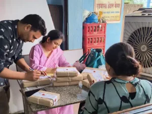 रायगढ़ जिले में रक्षाबंधन से पहले ‘बने खाबो-बने रहिबो 2.0’ अभियान के तहत डेयरी, होटल और मिठाई दुकानों की जांच की जा रही Chhattisgarh Crimes