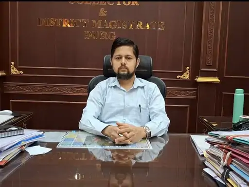 दुर्ग जिले में कोटवारी भूमि बेचने वाले कोटवारों पर प्रशासन ने सख्त कार्रवाई शुरू की Chhattisgarh Crimes
