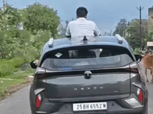 छत्तीसगढ़ के बिलासपुर में सड़क पर स्टंटबाजी का सिलसिला थमने का नाम नहीं ले रहा है Chhattisgarh Crimes