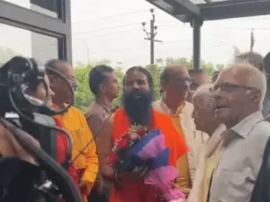 छत्तीसगढ़ की राजधानी रायपुर पहुंचे योग गुरु बाबा रामदेव ने देश में चल रहे आंदोलनों और युवाओं की भूमिका पर अपनी बात रखी Chhattisgarh Crimes