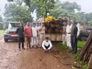 कोरबा वन विभाग ने अवैध सागौन कटाई और तस्करी के खिलाफ कार्रवाई करते हुए 26 नग सागौन के लट्ठे जब्त किए Chhattisgarh Crimes