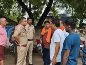 छत्तीसगढ़ के बिलासपुर में मुक्तिधाम में पालतू कुत्ते का दाह संस्कार करने को लेकर विवाद हो गया Chhattisgarh Crimes