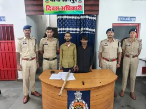 बिलासपुर में सामुदायिक स्वास्थ्य केंद्र से इलाज कराकर आधी रात को घर लौट रहे रिटायर्ड शिक्षक को ऑटो सवार बदमाशों ने रास्ते में रोककर लूट लिया Chhattisgarh Crimes