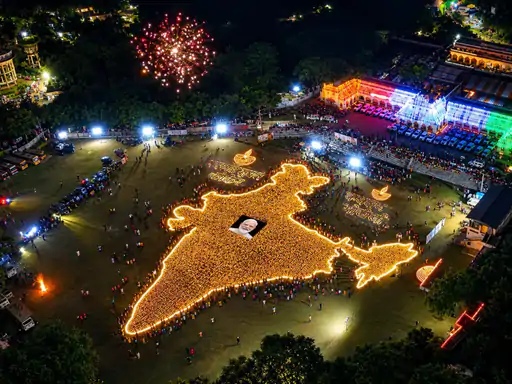 कांकेर के पीएमश्री शासकीय नरहरदेव उच्चतर माध्यमिक विद्यालय मैदान में ‘सेवा संकल्प अभियान’ के तहत ‘आशीर्वाद का दीया’ कार्यक्रम हुआ Chhattisgarh Crimes