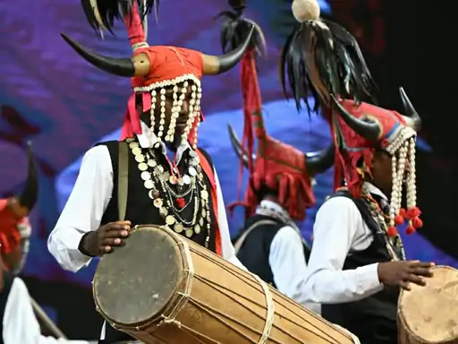 रायगढ़ में चक्रधर समारोह के चौथे दिन बस्तर एकेडमी ऑफ डांस, आर्ट एंड लिटरेचर (बादल) आसना के कलाकारों ने बस्तर की लोकसंस्कृति, परंपराओं और जनजातीय जीवन की झलक मंच पर पेश की Chhattisgarh Crimes