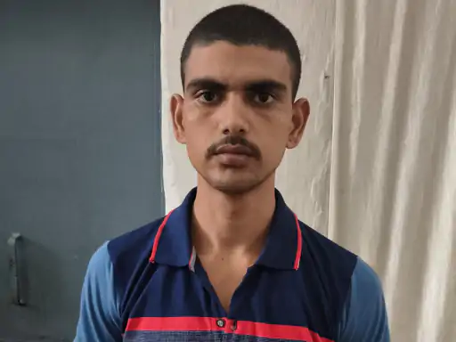 दंतेवाड़ा में फर्जी दस्तावेजों के जरिए CISF में नौकरी हासिल करने के मामले में सिटी कोतवाली पुलिस ने एक युवक को गिरफ्तार किया Chhattisgarh Crimes
