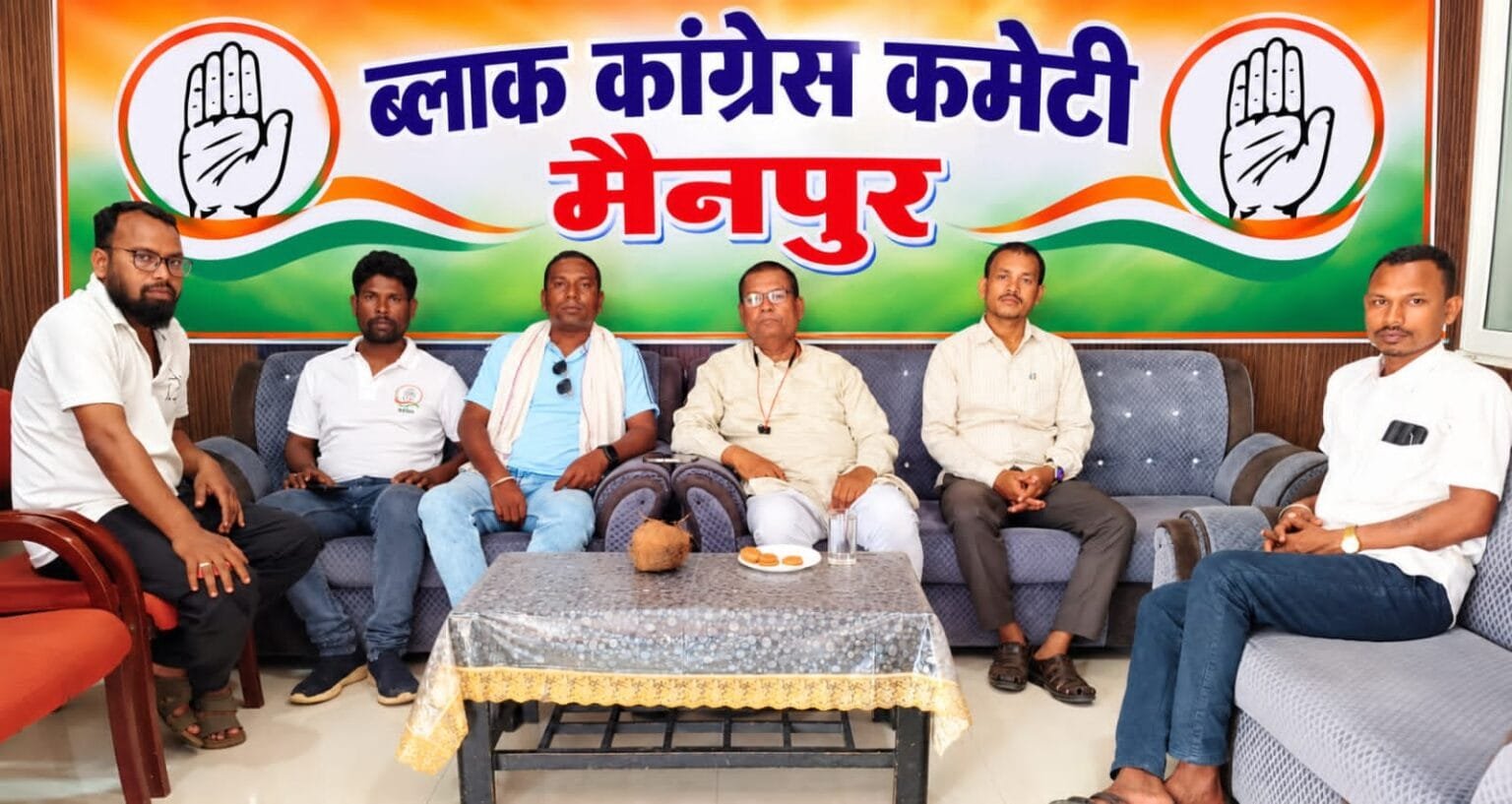 स्मार्ट मीटर हटाओ अभियान को लेकर कांग्रेस की हुंकार – मैनपुर प्रभारी लोकेन्द्र कोमर्रा ने स्थानीय कार्यकर्ताओ के साथ बनाई रणनीति Chhattisgarh Crimes