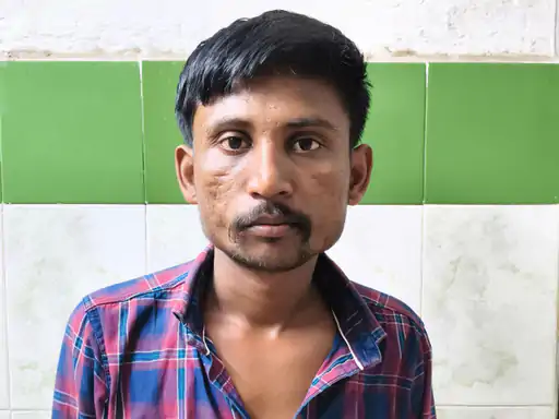 बिलासपुर रेलवे स्टेशन पर GRP ने 12.95 किलो गांजा के साथ एक आरोपी को गिरफ्तार किया Chhattisgarh Crimes
